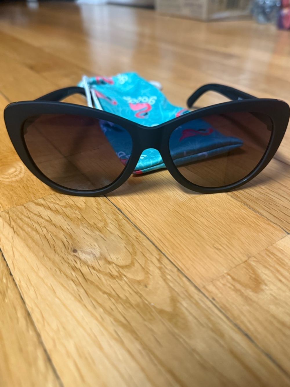 NWOT Goodr Glam G It’s Noir, Darling Sunglasses